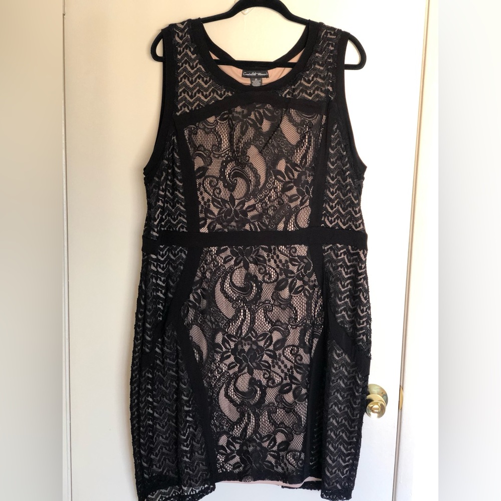 Nude black lace dress knee length size 3x -22/24 check photo.